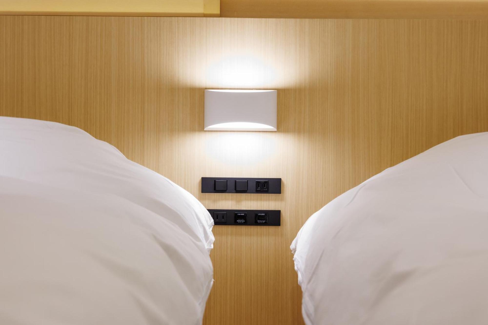 Comforts81 Shinsaibashi Осака Стая снимка