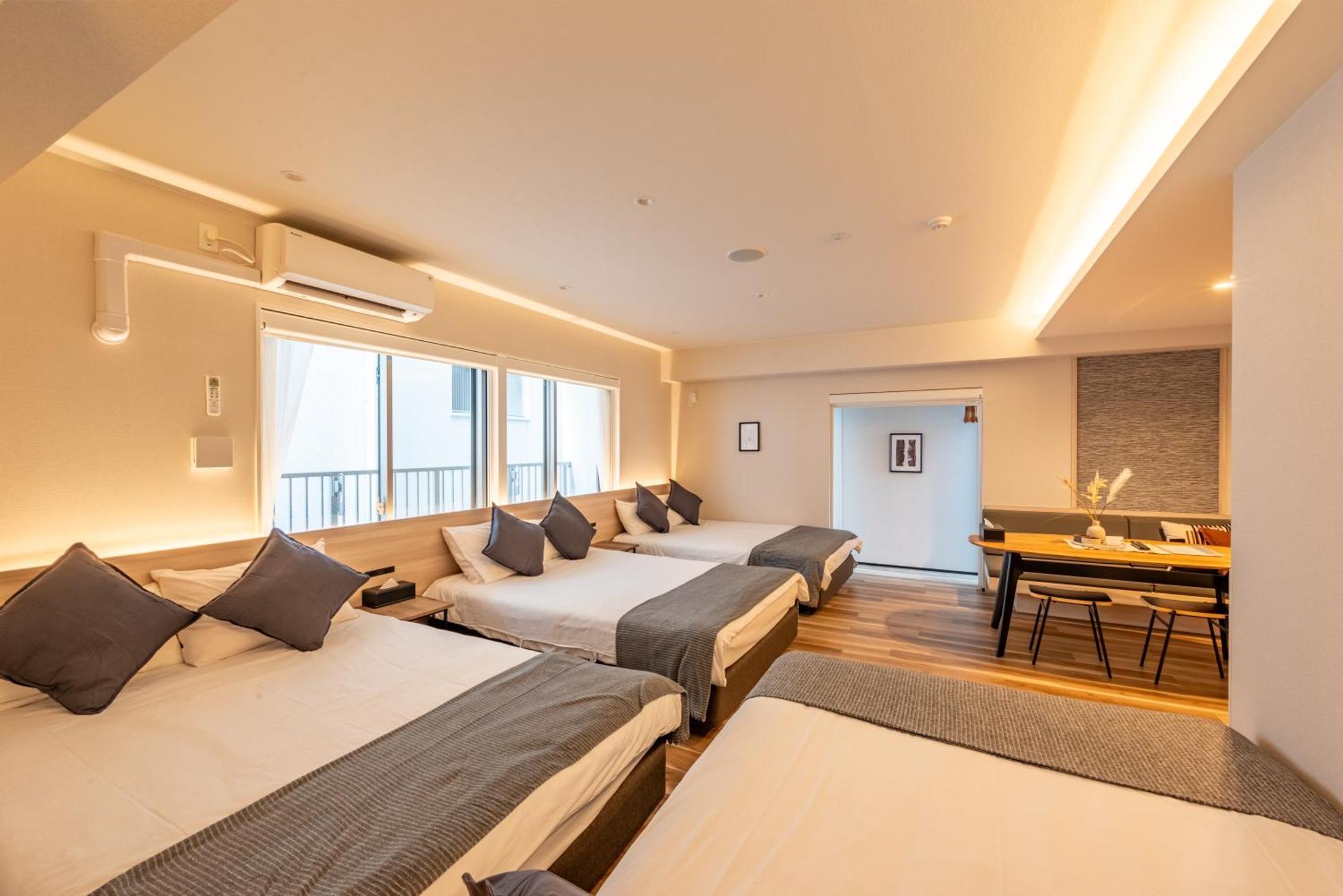 Comforts81 Shinsaibashi Осака Стая снимка